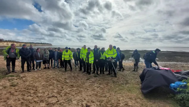 pegwell bay beach clean